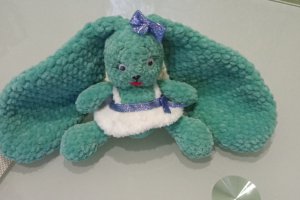 Игрушки вязаные крючком зайка - Описание