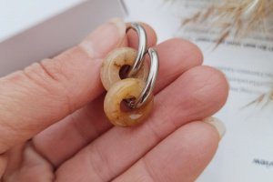 Сережки-кільця конго з жовтим нефритом - Опис