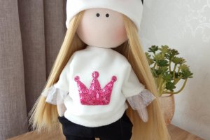 Работа Стильная интерьерная кукла ручной работы в очках