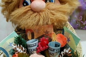 Домовёнок с мешочком счастья оберег для дома 2