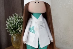 Інтер*єрна :лялька ручної роботи врач