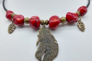 Коралловый комплект с бронзовым пером - ДРУГИЕ РАБОТЫ