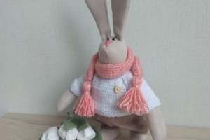 Робота Модний зайчик у шарфі
