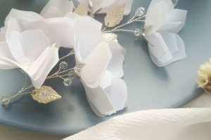 Веточка с цветами ручной работы - Описание