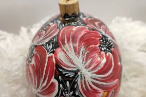 Ялинкова іграшка череп з ПЕТРИКІВСЬКИМ РОЗПИСОМ - Опис