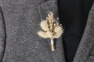 Бутоньєрки із сухоцвітами, бутоньєрки для гостей, свідків. - Опис