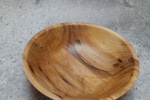 Мисочка з в'язу для сухофруктів та горішків - Опис