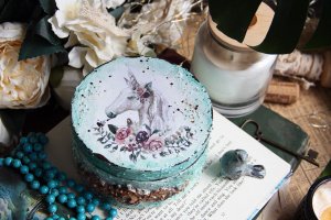 Шкатулка круглая с единорогом - Описание
