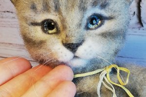 Работа Котенок валяный