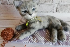 Котенок валяный  - Описание