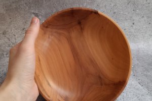 Миска из яблони для печень, конфет, фруктов - Описание