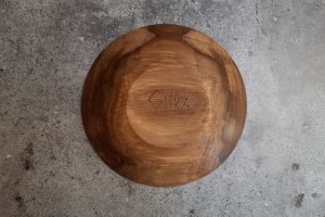 Тарілка з волоського горіха для подачі страв - Опис