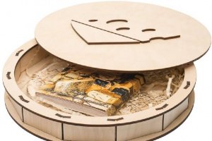 Подарочная коробка из фанеры