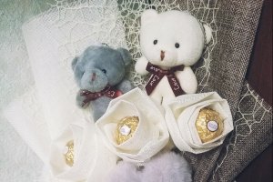 подарочный букет №1 "Бежевый" конфетный с игрушками - Описание