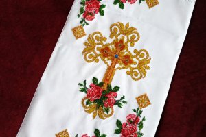 Вышитая бисером пасхальная салфетка, пасхальное полотенце - Описание
