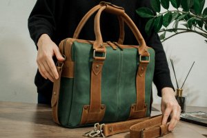 Кожаная сумка под ноутбук, Деловой кожаный портфель