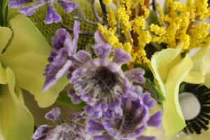 Пасхальный венок с белыми маками - Описание