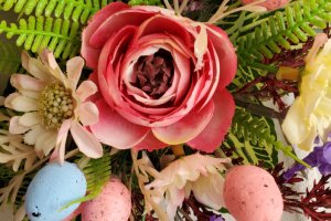 Пасхальный венок с цветами лаванды - Описание