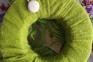 Пасхальный венок с цветами лаванды - Описание