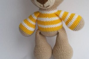 Вязаная игрушка мишка - Описание