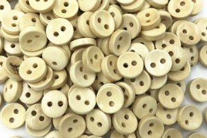 Гудзики дерево 9мм світлі