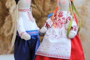 Зайці-українці-подарунок з душею України - Опис