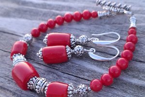 Браслет и серьги из натуральных красных кораллов - Описание