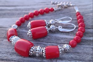 Браслет и серьги из натуральных красных кораллов - Описание