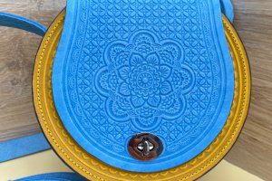 Шкіряна сумка, патріотична жіноча сумка - ІНШІ РОБОТИ