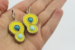 Сусажные серьги в патриотических оттенках - Описание