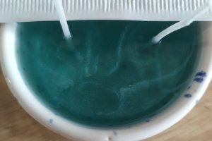 Робота Свічка з синіми природними блискітками