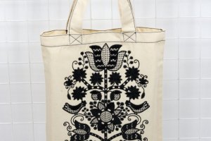 Шопер-унисекс с бежевой саржей и черной вышивкой - Описание