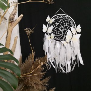 Работа Белые бабочки ловец снов