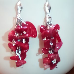 Работа Сережки красный корал