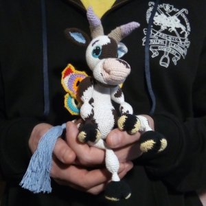 Работа Бык с крыльями вязанная крючком мягкая игрушка ручной работы