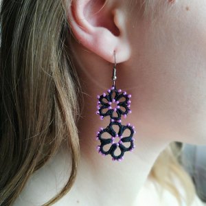 Работа Кружевные серьги "Цветочки" 