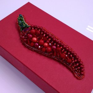 Работа Брошь ,, Перчик "