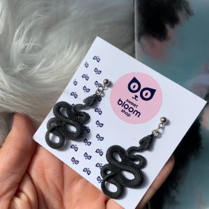 Работа серьги змеи