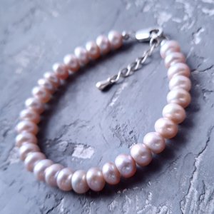 Работа Браслет из натуральных лавандовых жемчуга