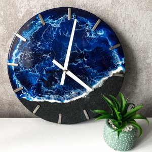 Работа Настенные Часы «Night Storm»