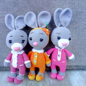 Робота Зайчик в піжамі