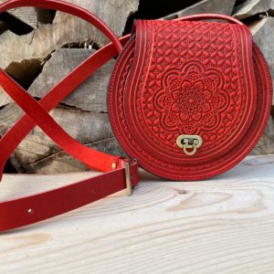 Работа Женская сумка из натуральной кожи "КОЛОРИТ" ЦВЕТ Красный