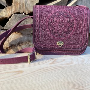 Робота Шкіряна сумка ручної роботи "Сонце карпат", Фіолетова