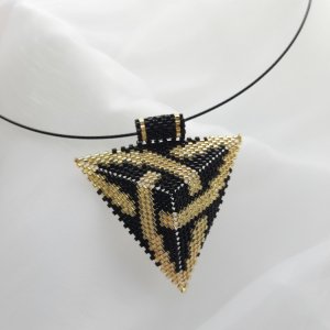 Робота Кулон з трилисника