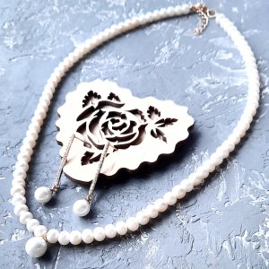 Робота Комплект з натуральними перлами та Майоркою у позолоті №330