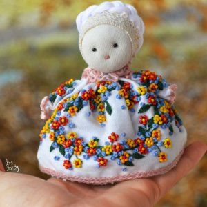 Работа миниатюрная радость