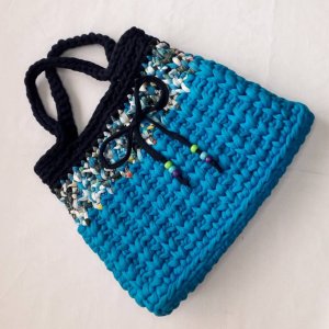 Робота Сумка жіноча в'язана гачком з трикотажної пряжі.