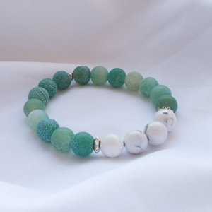 Робота Жіночий браслет с натурального каміння