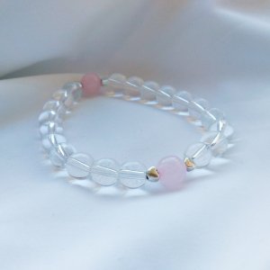 Работа Прозрачный браслет с розовым кварцем