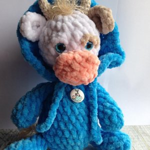 Робота Бичок( корівка) в комбінезоні